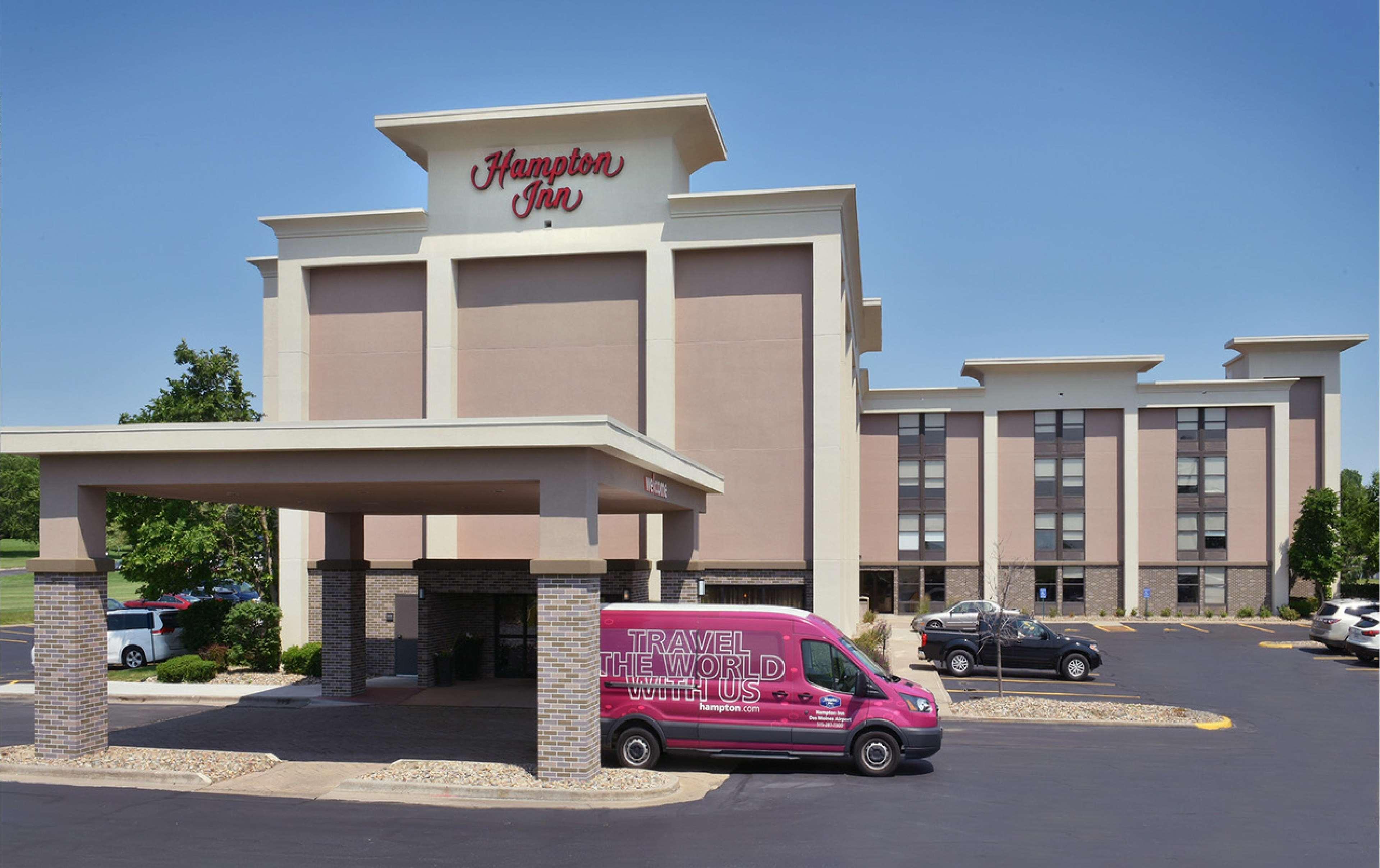 Hampton Inn Des Moines-Airport Екстериор снимка