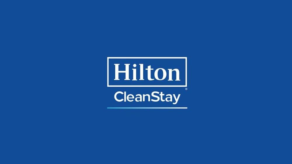 Hampton Inn Des Moines-Airport Екстериор снимка