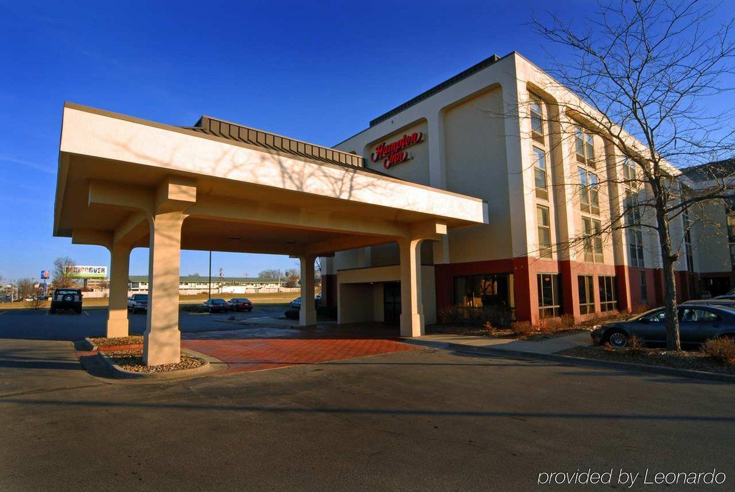 Hampton Inn Des Moines-Airport Екстериор снимка